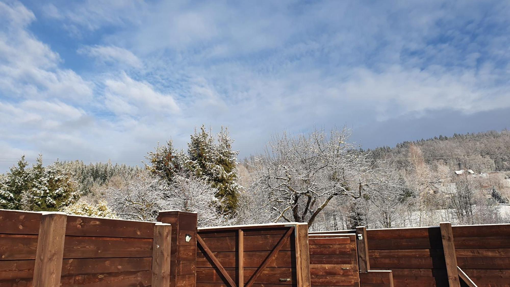 Chalet-Beskydy ปรอสเชดนี เบชวา ภายนอก รูปภาพ