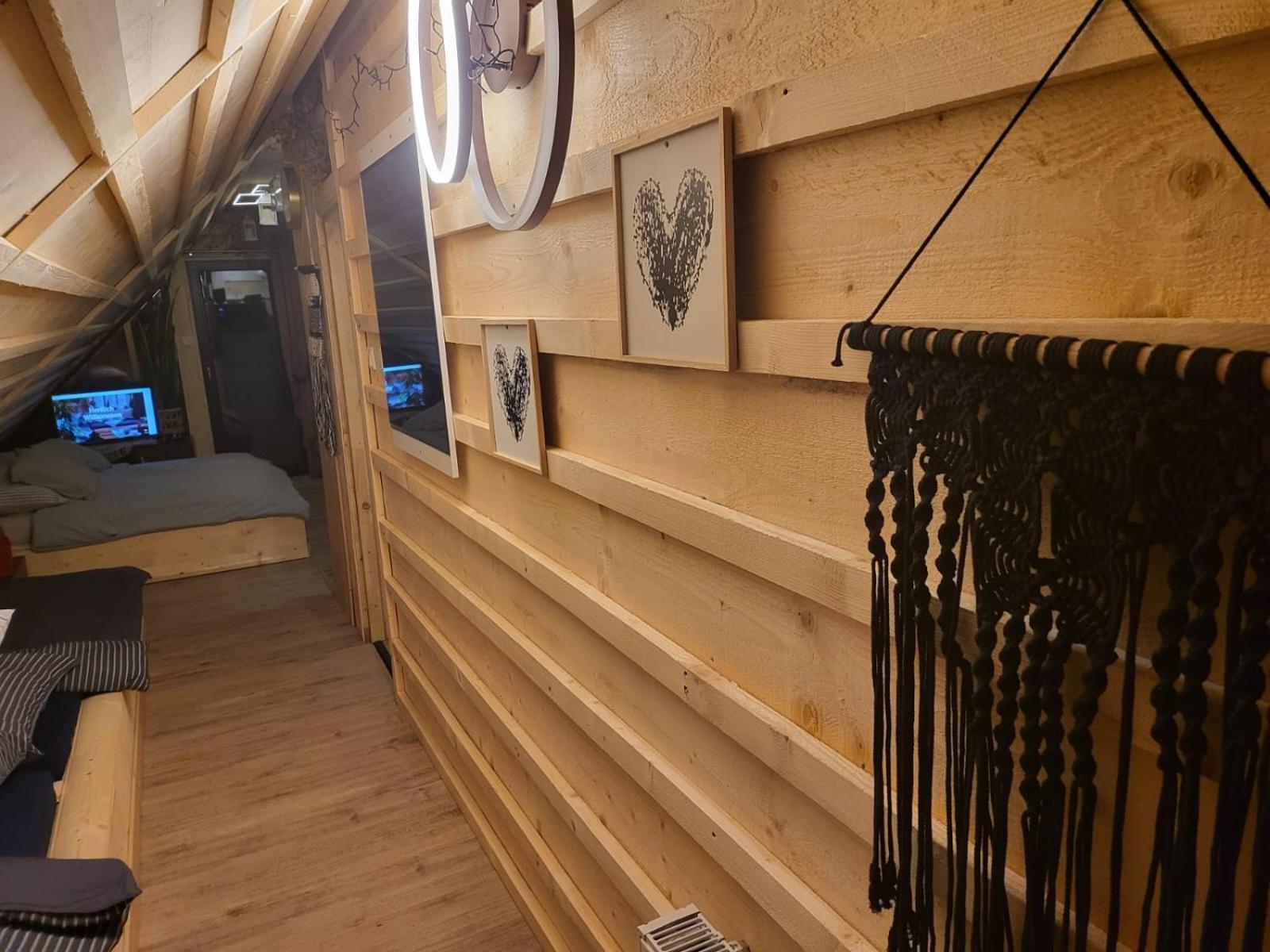 Chalet-Beskydy ปรอสเชดนี เบชวา ภายนอก รูปภาพ